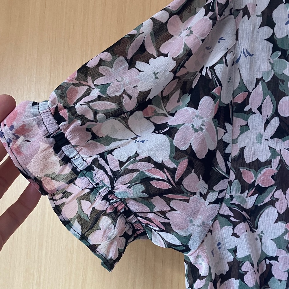 Everleigh Pink and Black Floral Blouse - Picture 4 of 8